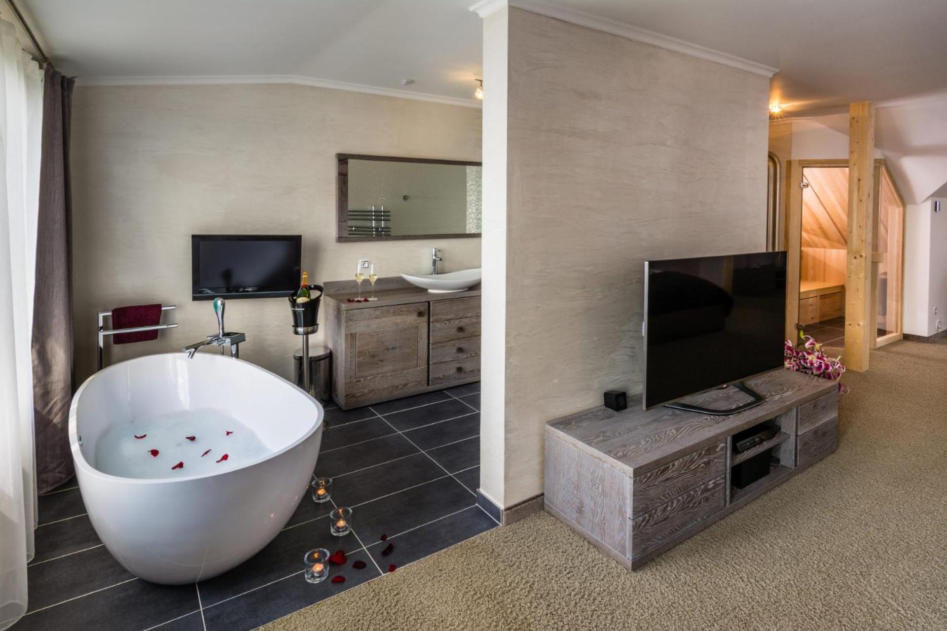 Wellness Hotel V Nebi Kořenov المظهر الخارجي الصورة